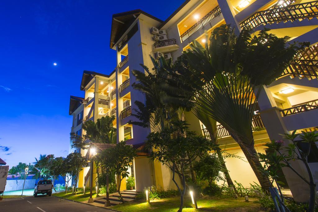 Sabah Beach Villas & Suites Kota Kinabalu Exterior foto
